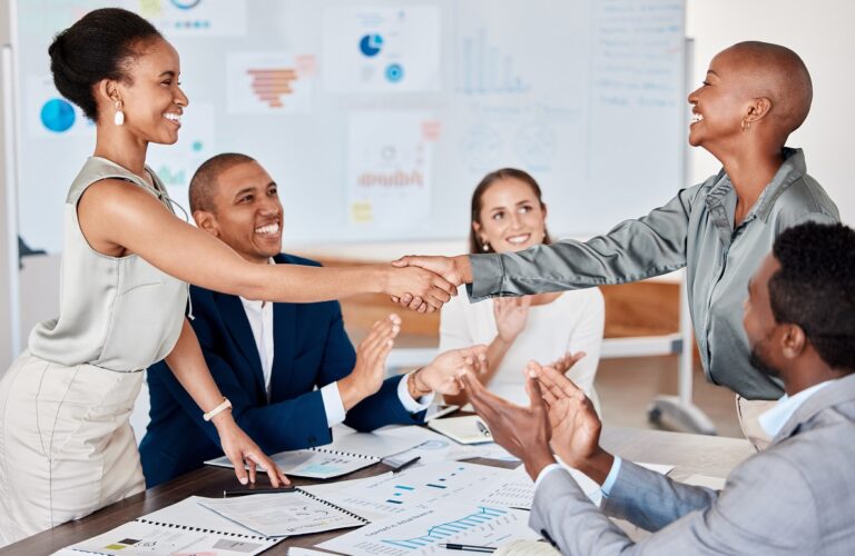 Najlepsze upominki dla Twoich klientów - podpowiadamy co wybrać!