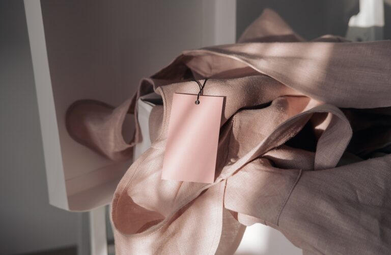 Lekki i stylowy len na lato - modne połączenia