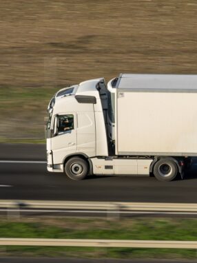 ruchoma podłoga transport